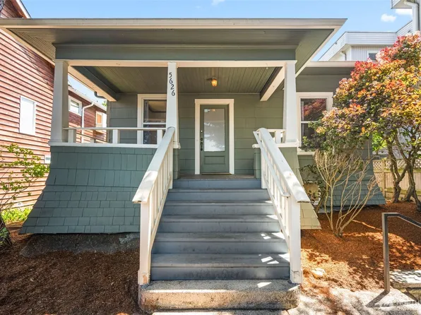5626 Roosevelt Way NE, Seattle, WA 98105