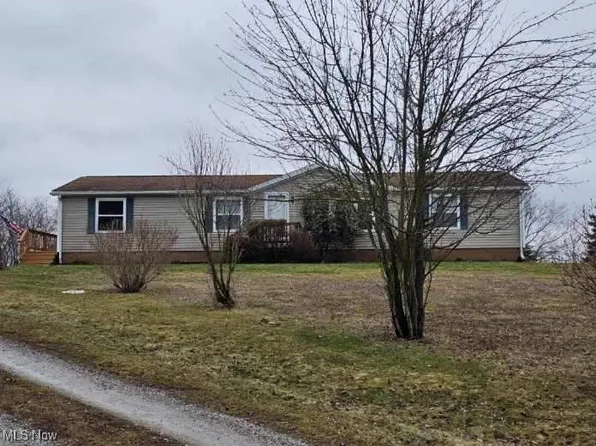 9231 German Cemetery Rd NE, Mineral City, OH 44656