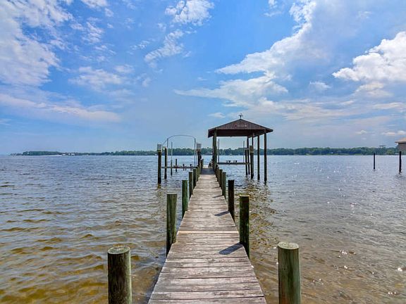 5th image of 1419 Bayshore Dr