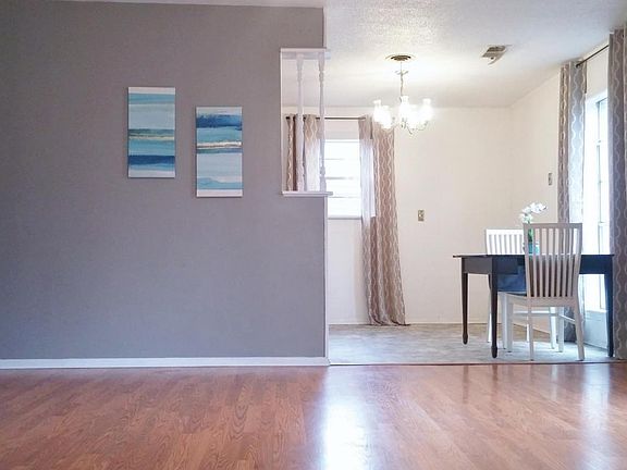 5th image of 2872 Briarwood Dr
