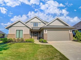 1381 Highland Ln S, Xenia, OH 45385