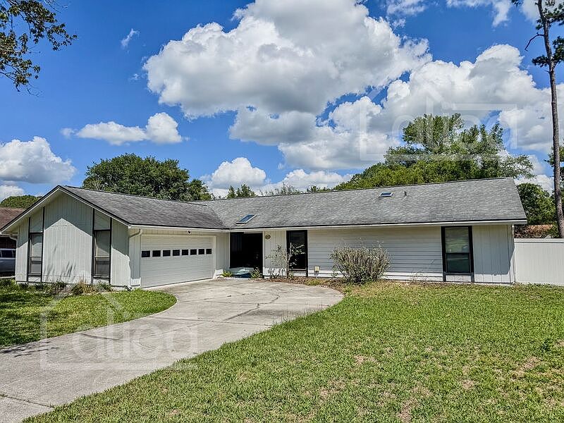 1st image of 1959 Sussex Dr N