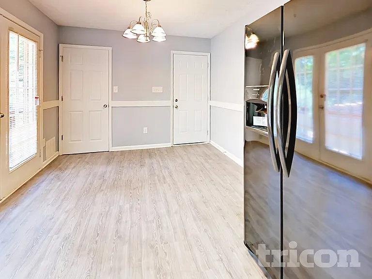 270 Amanda Ct — Photo 20