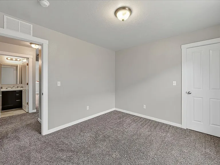 3914 W Meadowpine St — Photo 18
