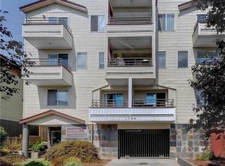 1124 N 92nd St APT 205, Seattle, WA 98103