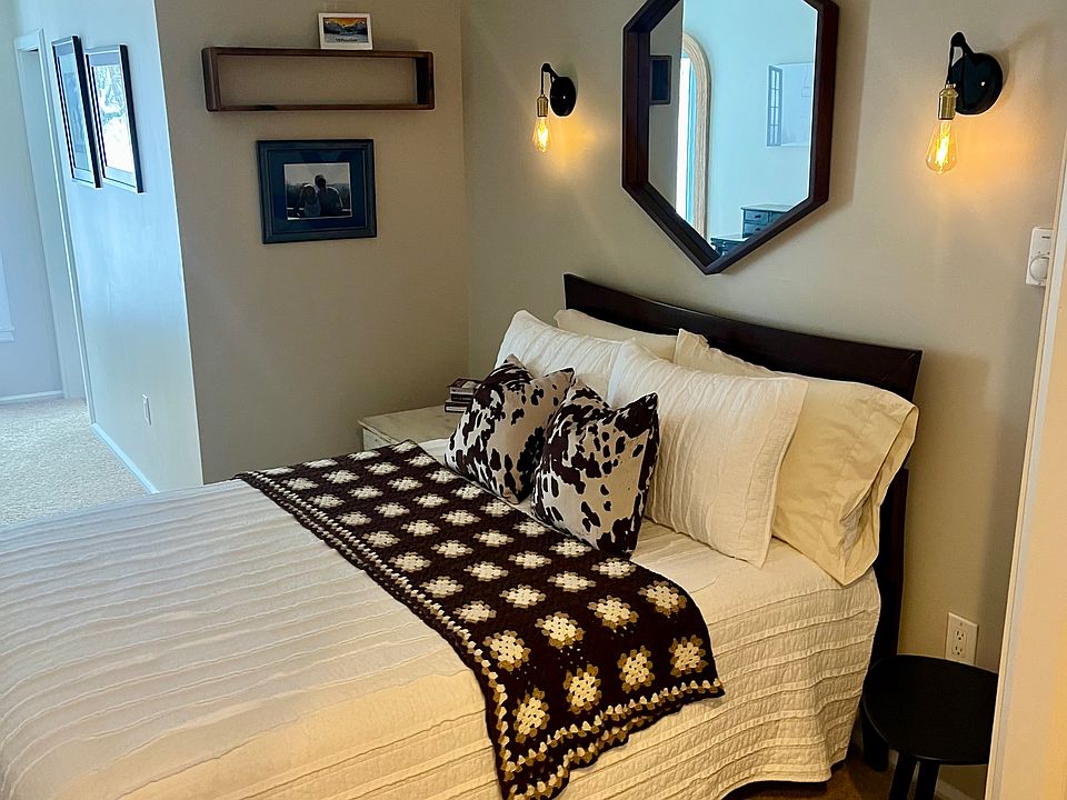 1st image of 355 Summit Rd