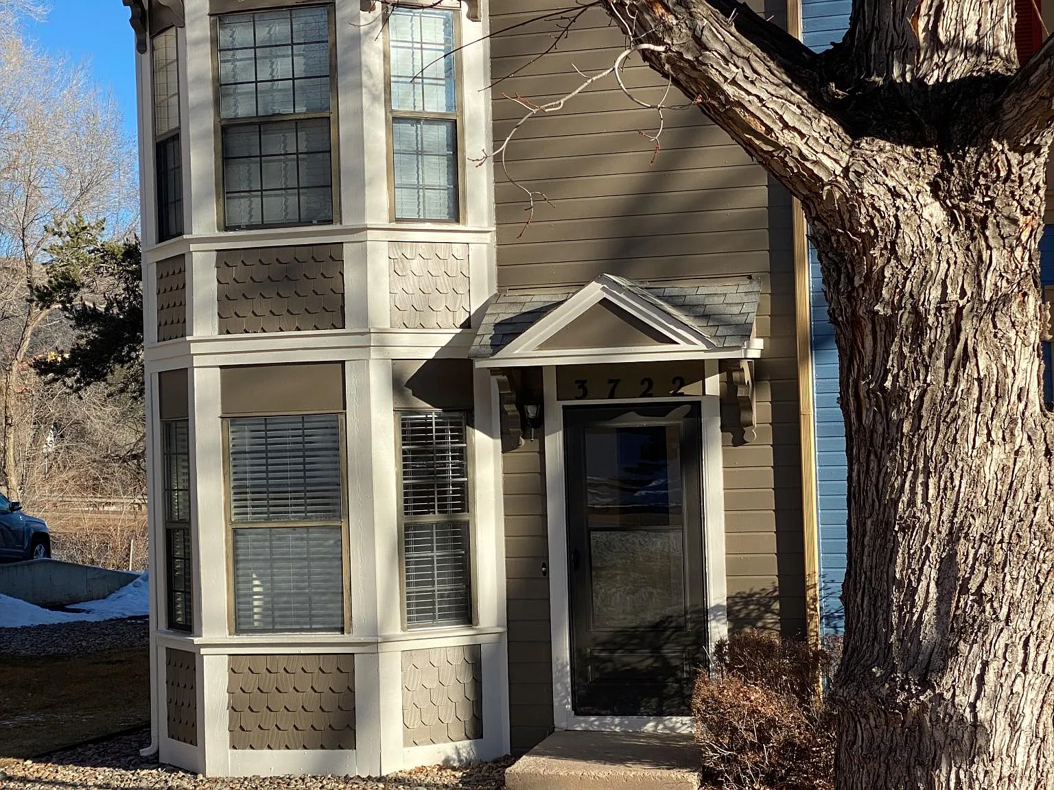 2 bed, 1.5 bath, 1010 sqft, $1,800 — Photo 1