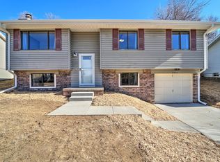 11825 S 33rd St, Bellevue, NE 68123