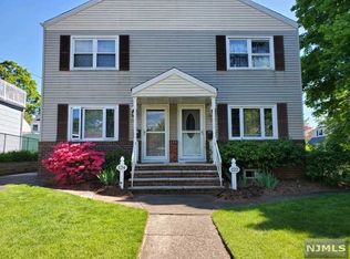122 Pleasant Ave, Bergenfield, NJ 07621
