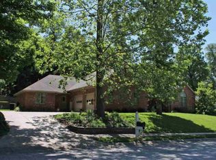 1020 Creekside Ct, Newburgh, IN 47630