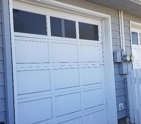 3rd image of 591 Hurlingame Ave