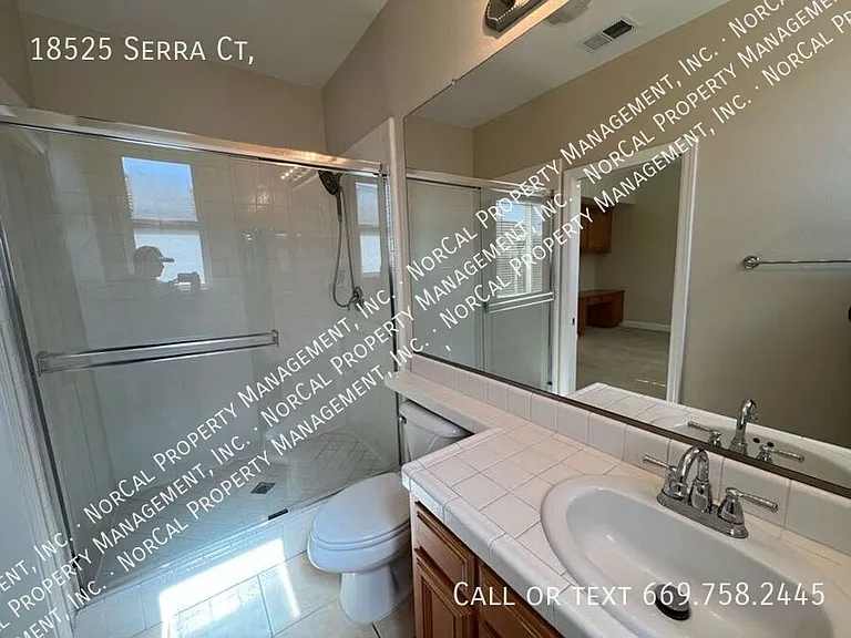 18525 Serra Ct — Photo 11