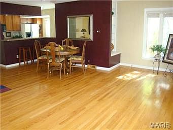 2nd image of 944 Liggett Ave
