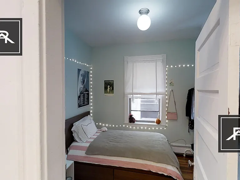 202 Harvard St #2 — Photo 7