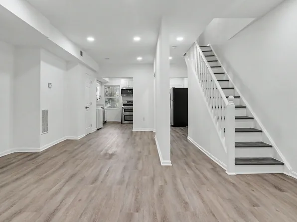 1028 Kenyon St NW, Washington, DC 20010