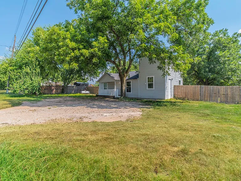 1208 Dan Gould Dr — Photo 22
