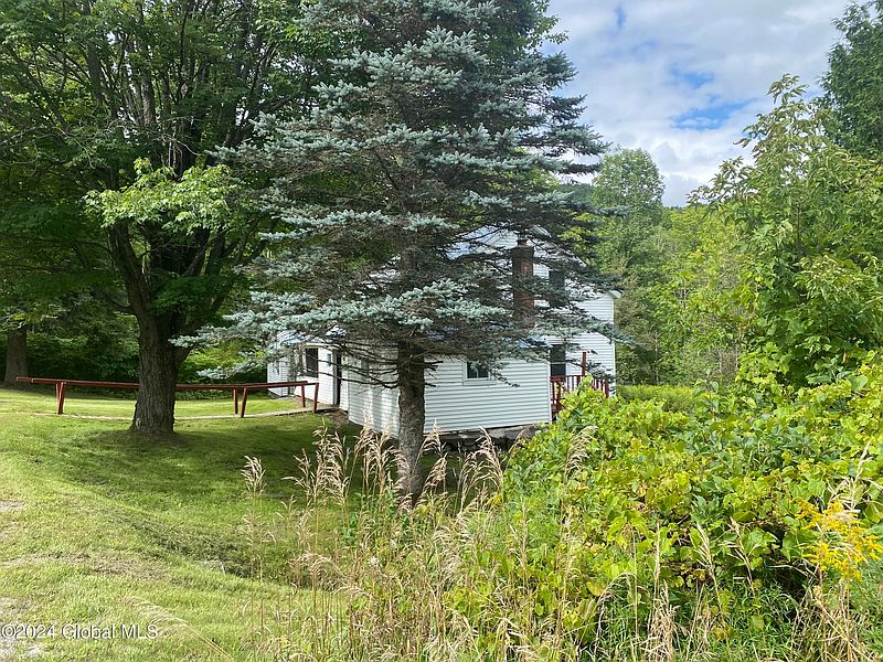 5th image of 468 Witherbee Road