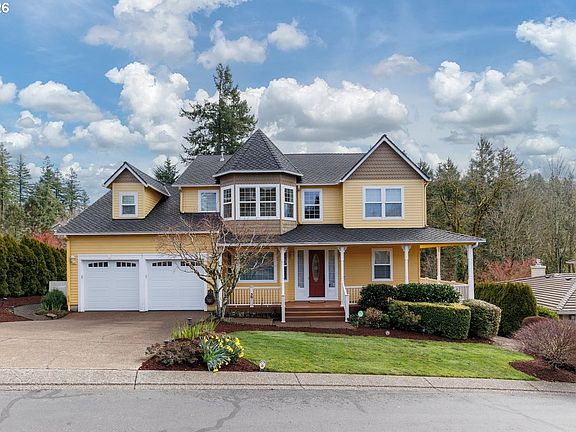 2nd image of 1320 NW Parkridge Ln