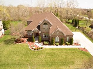 21439 Ginger Ln, Frankfort, IL 60423