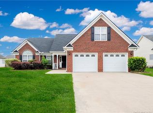 8232 Frenchorn Ln, Fayetteville, NC 28314