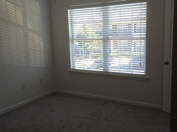 3rd image of 3202 Hidden Cove Cir