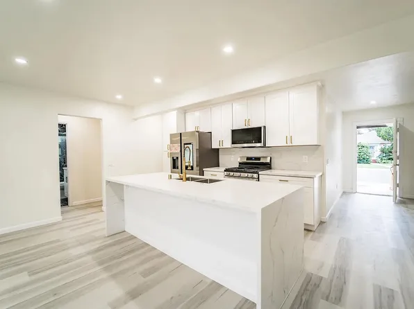 6144 Pontiac St, San Diego, CA 92115