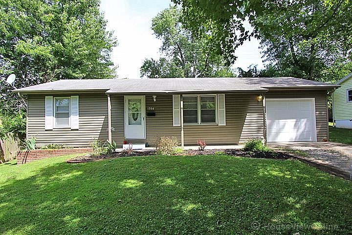 1st image of 1706 Whitelaw Ln