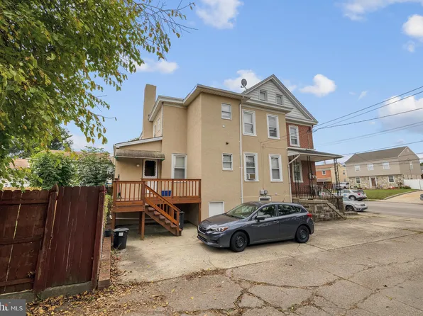 8305 Algon Ave, Philadelphia, PA 19152