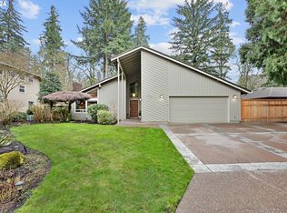 8132 SW Woody End St, Portland, OR 97224