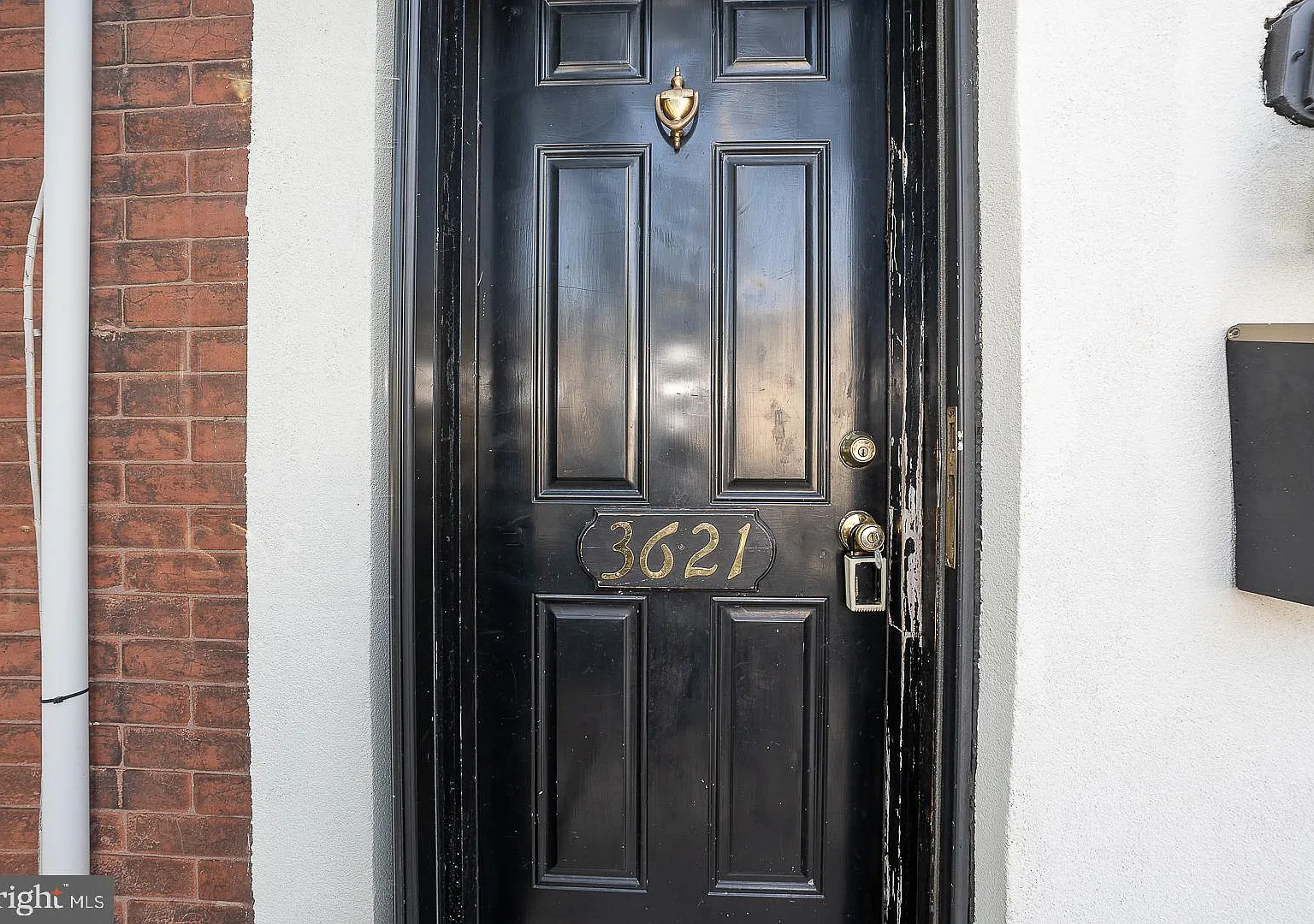 2 bed, 1.0 bath, 1000 sqft, $1,850 — Photo 2