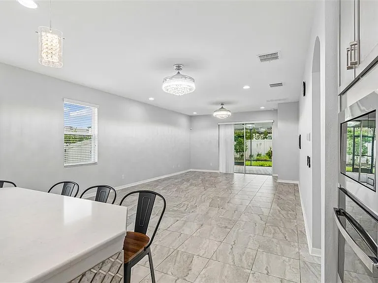 11852 Gavin Ln — Photo 15