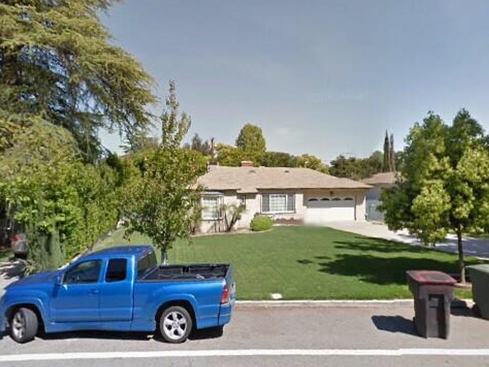 1st image of 991 W Marshall Blvd