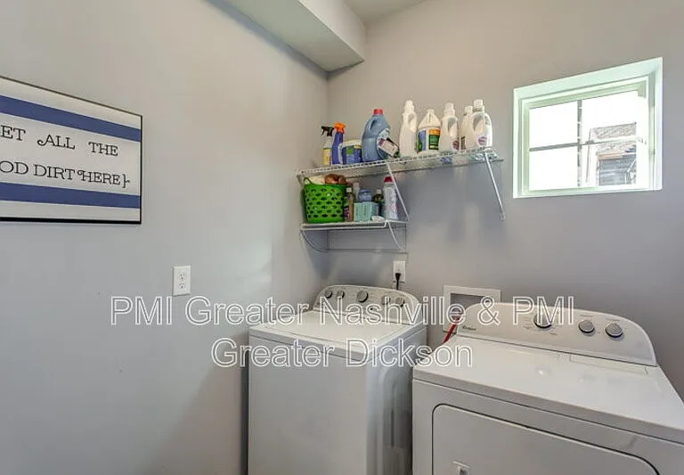 1664 Brockton Ln — Photo 17