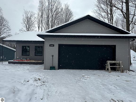 2nd image of 1009 Birmley Estates Dr