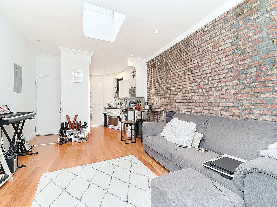 1st image of 504 E 88th St APT 4D