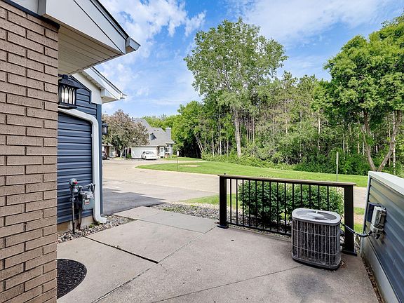 4th image of 1795 Donegal Dr APT 4