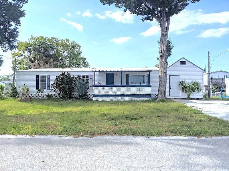 1st image of 6811 Heron Ln