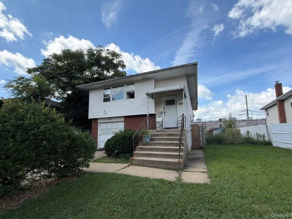 1008 Ditmas Avenue, Uniondale, NY 11553