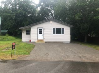 29 Wilson St, Old Town, ME 04468