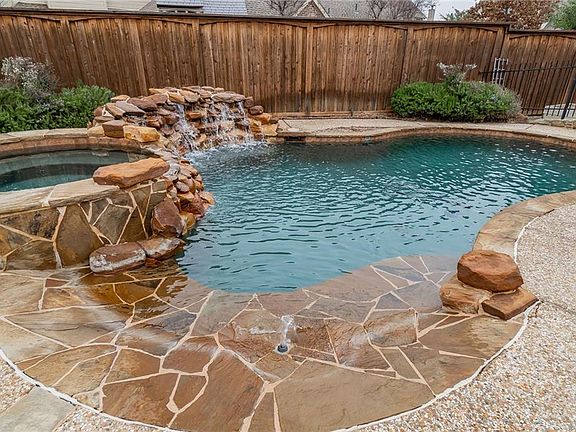 5th image of 9453 Ironwood Dr