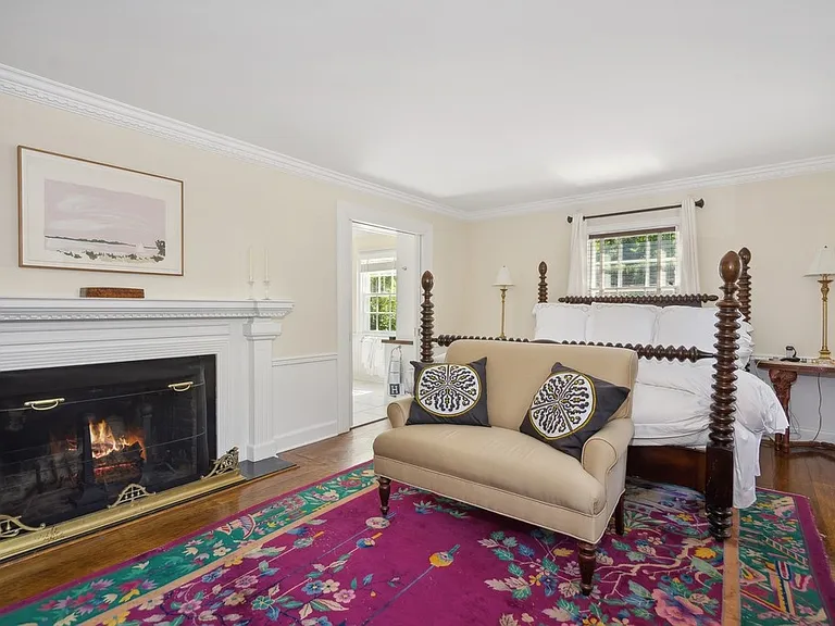 561 Sagg Main St — Photo 24