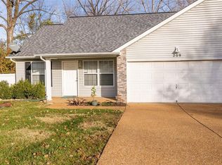 209 Juanita Ln, Arnold, MO 63010