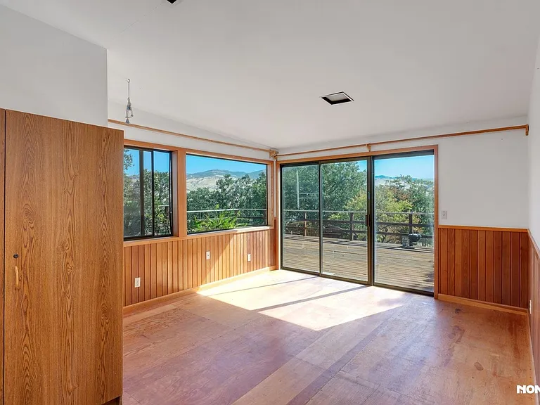 1750 Ashland Mine Rd — Photo 16