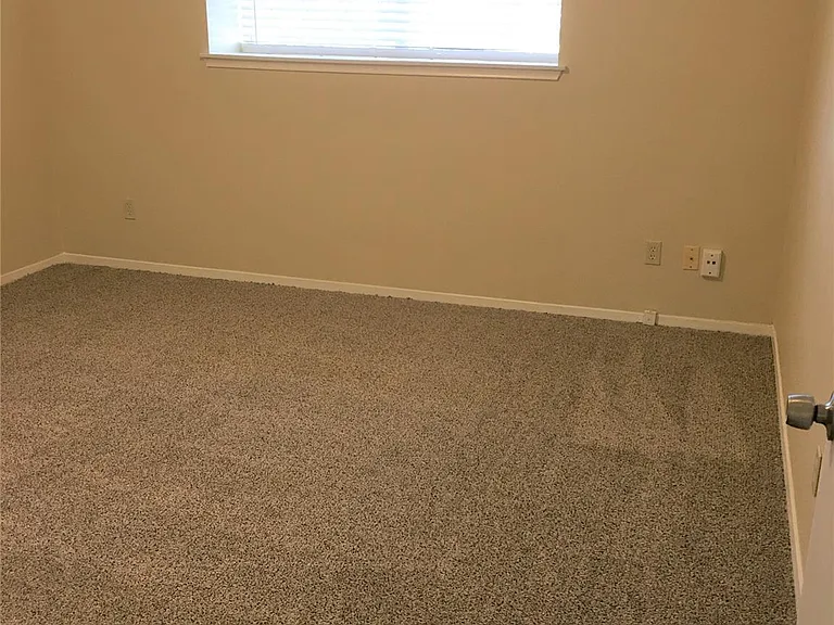 4331 Smooth Oak Ln — Photo 9