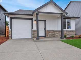 11207 Apple Ln NE, Donald, OR 97020