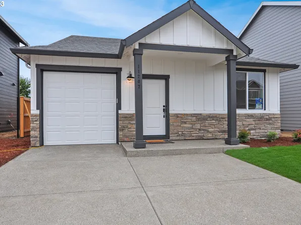 11207 Apple Ln NE, Donald, OR 97020