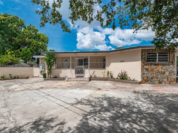 2306 NW 102nd St, Miami, FL 33147