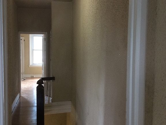 2nd image of 2303 N Woodstock St