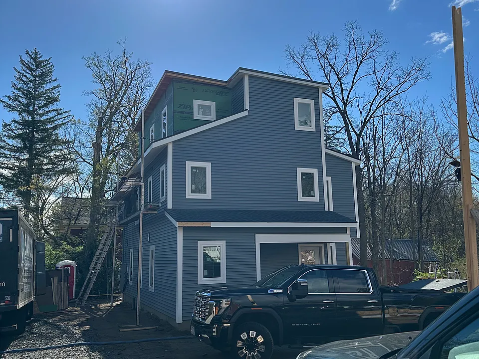 815 Main St #2