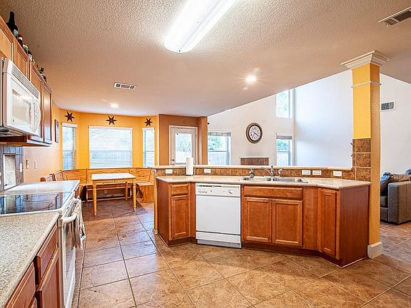 5th image of 248 King Elder Ln